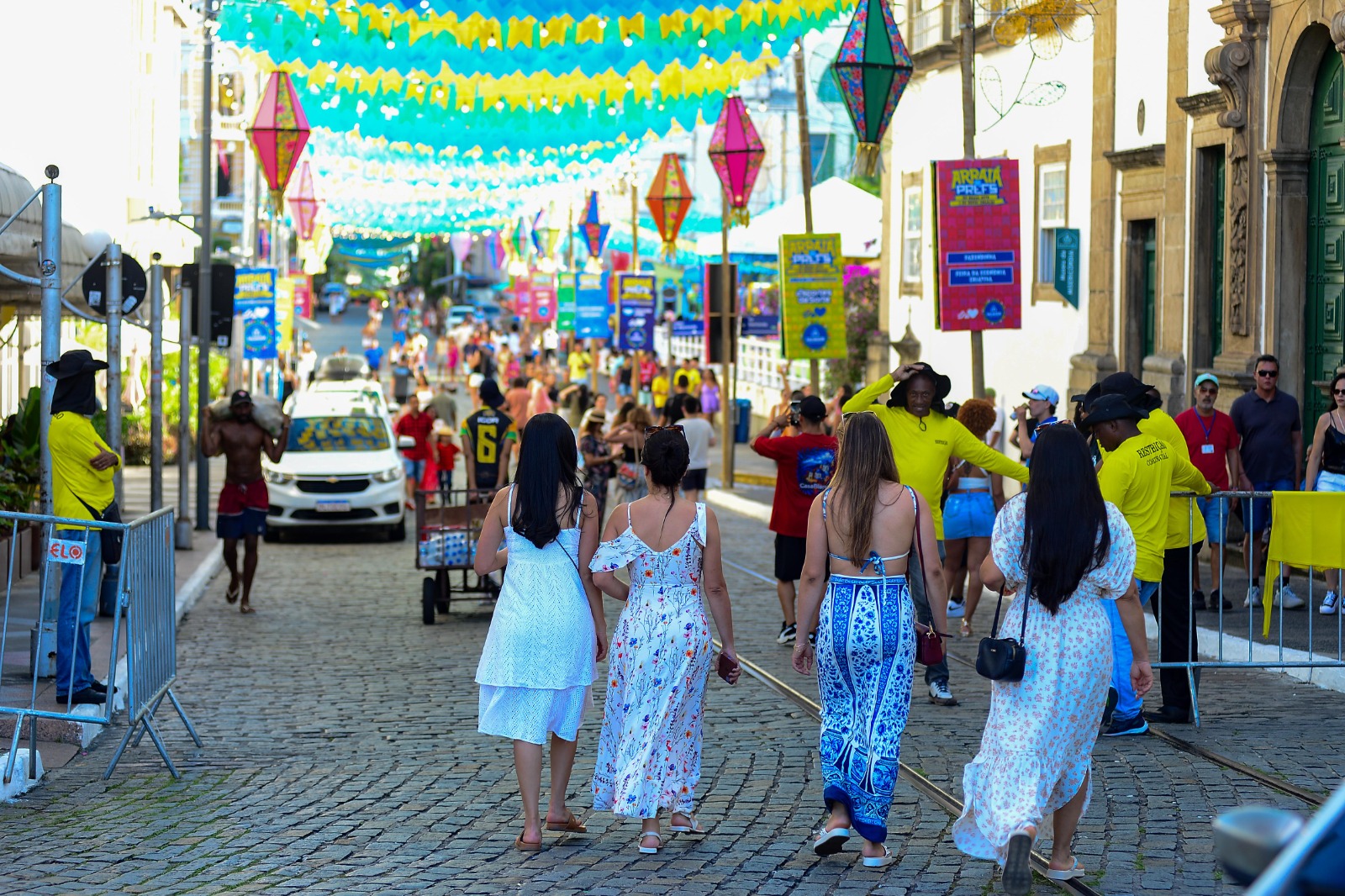 Ações dinamizam Centro Histórico de Salvador com valorização de produtores de arte e cultura