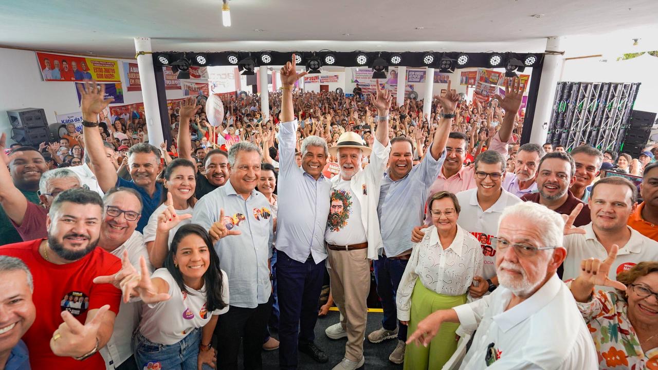“Alegria, franqueza e diálogo”: Wagner debate o futuro da Bahia durante PGP do Piemonte da Diamantina