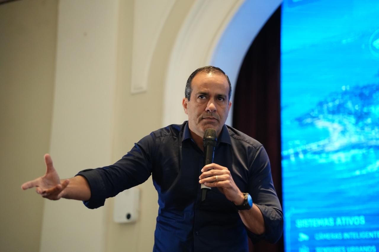 Bruno Reis diz que programa municipal de videomonitoramento é resposta a omissão do governo do Estado com a segurança pública