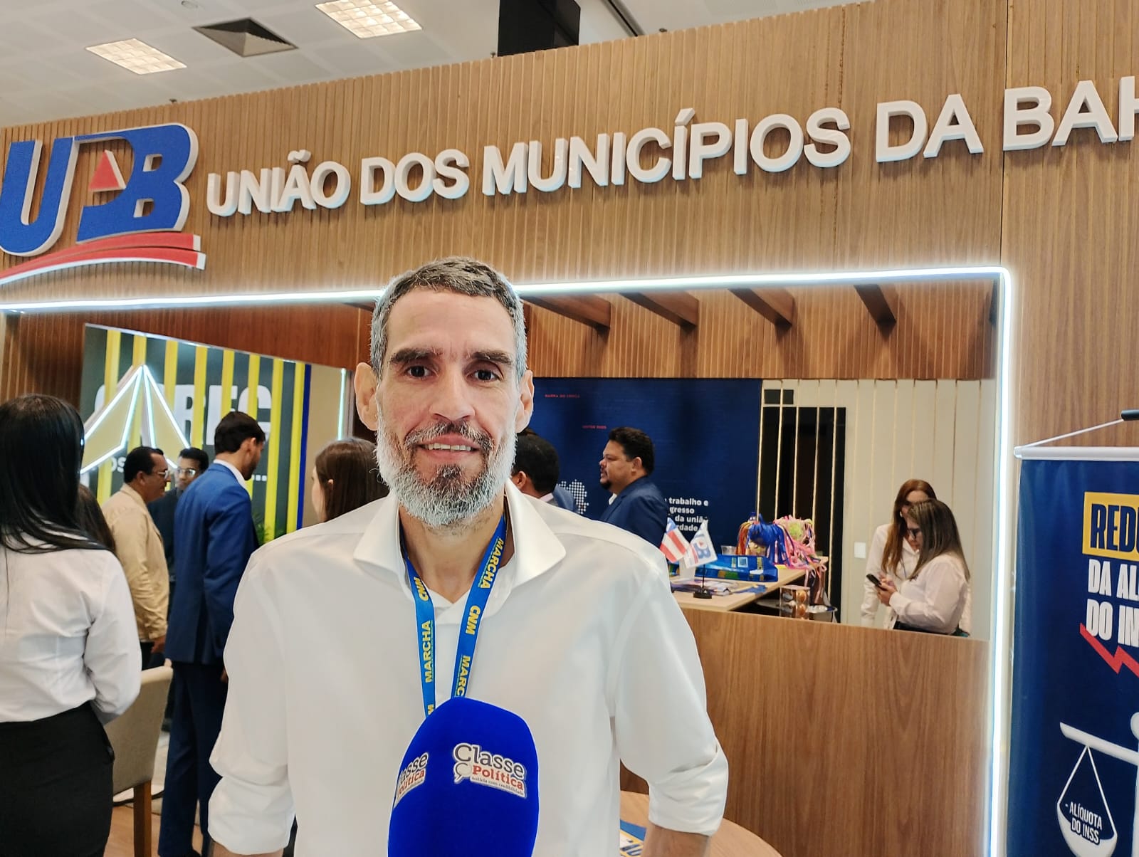 "Casa Nova Iluminada" chega à Vila Malvão com substituição de lâmpadas antigas por LED