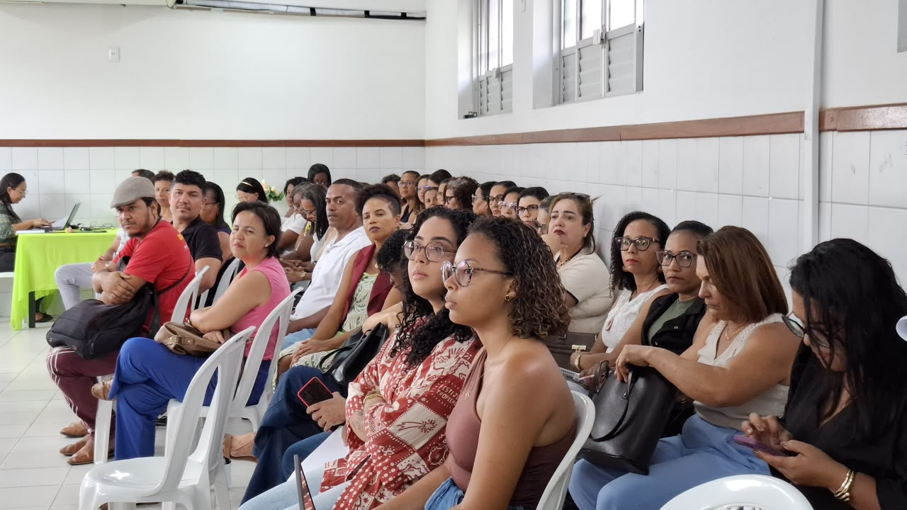 Consulta pública debate implantação da BNCC Computação na rede municipal de Valença