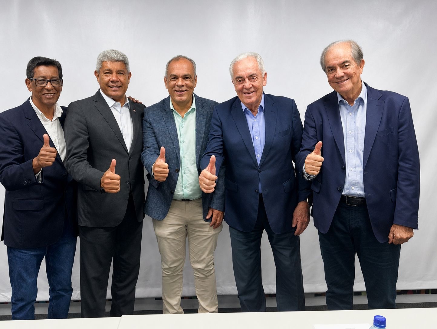 Deputado Eduardo Alencar participa de reunião com governador e senadores para discutir investimentos em Simões Filho