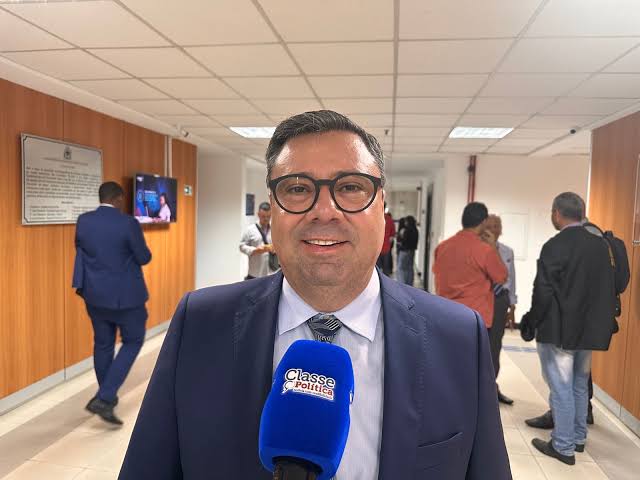 Deputado propõe prioridade no SUS para mães em tratamento contra câncer na Bahia