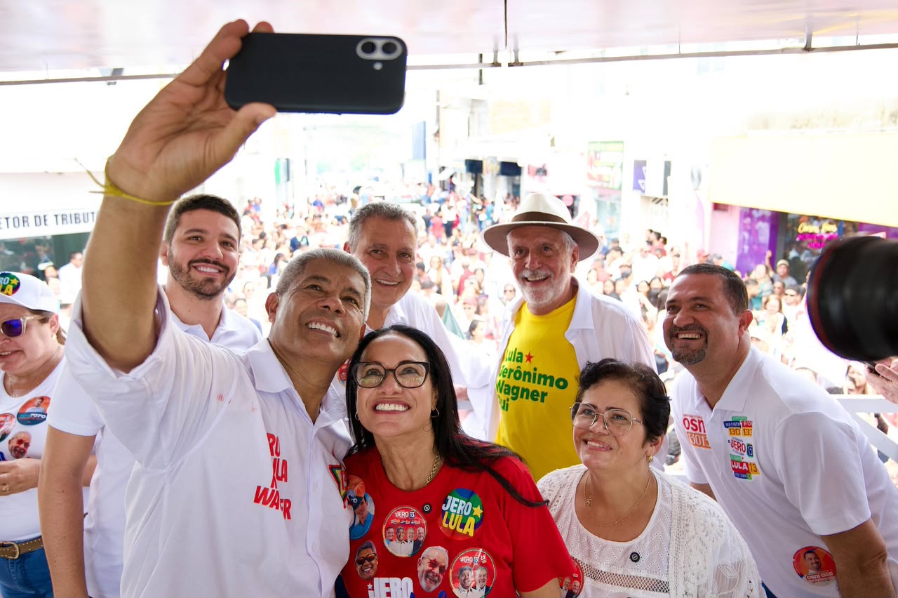 Em Araci, prefeita agradece obras do Novo PAC asseguradas por Rui