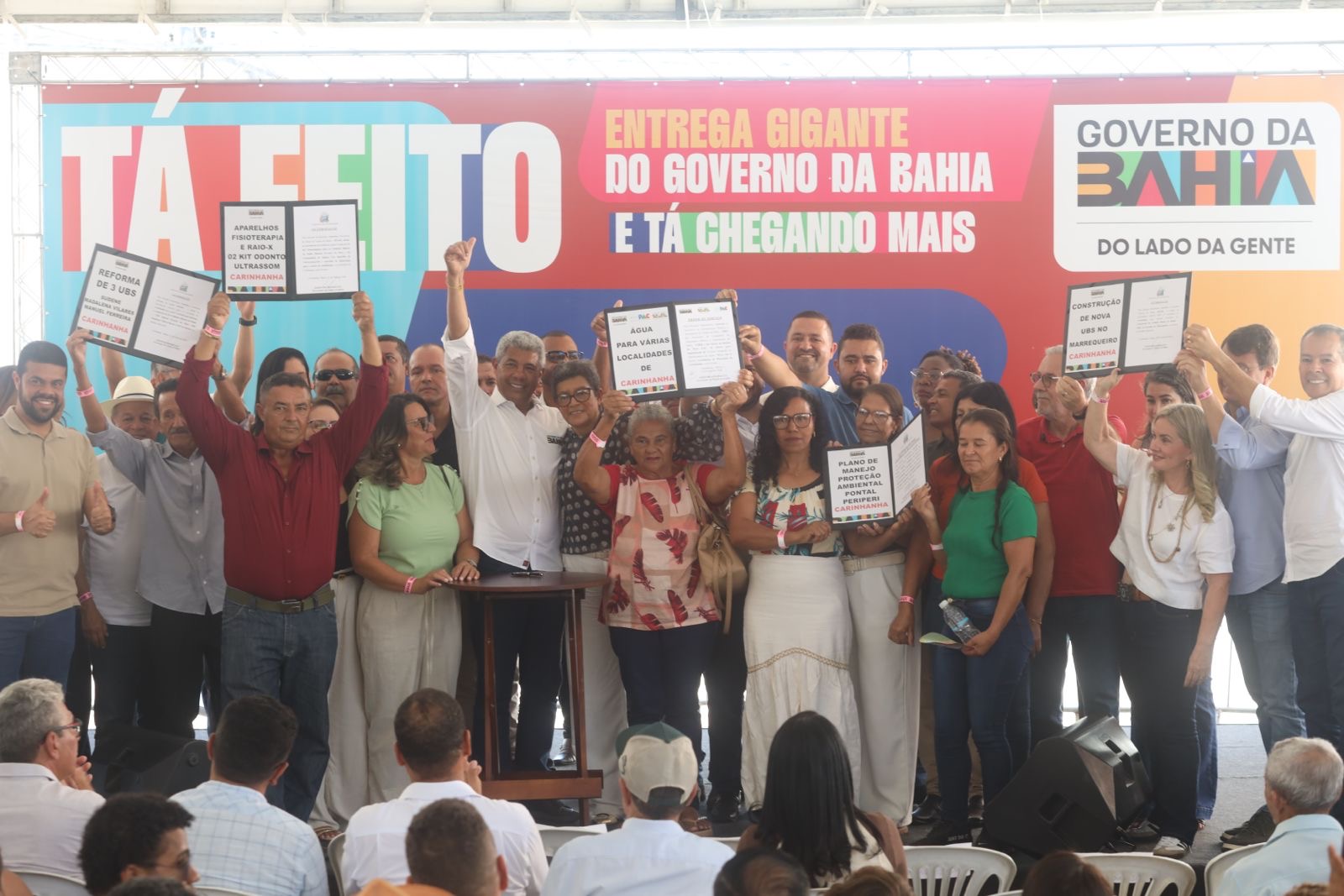 Em Carinhanha, Jerônimo Rodrigues autoriza obra de abastecimento de água pelo Novo PAC