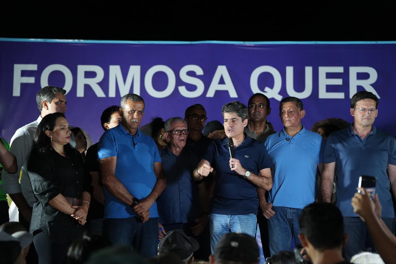 Em Formosa do Rio Preto, ACM Neto diz que falta de ação do governo é gargalo para o Oeste e defende investimentos na região