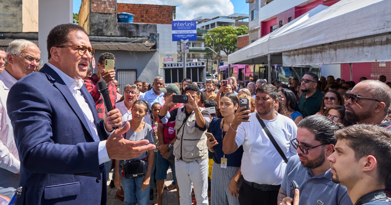 "Espaço foi planejado para garantir mais qualidade no atendimento aos usuários do SUS", diz Augusto Castro ao entregar nova USF em Itabuna