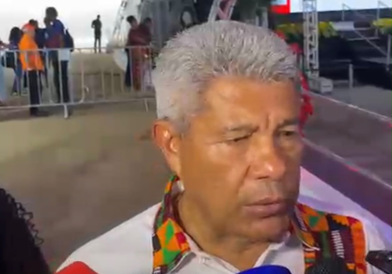 “Espero que o ACM possa abrir suas contas”, provoca Jerônimo Rodrigues