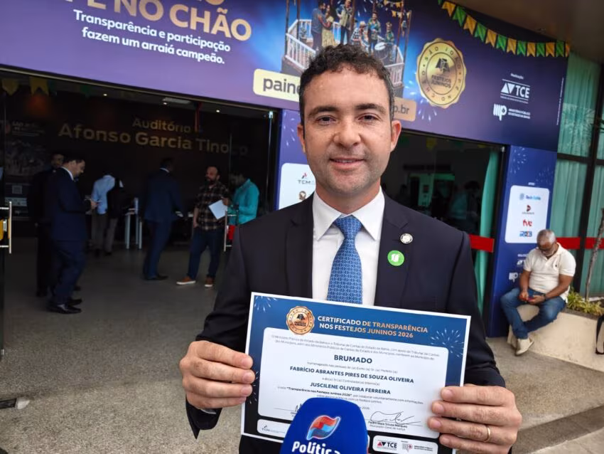 Fabrício celebra Selo de Transparência e destaca gestão responsável dos recursos em Brumado