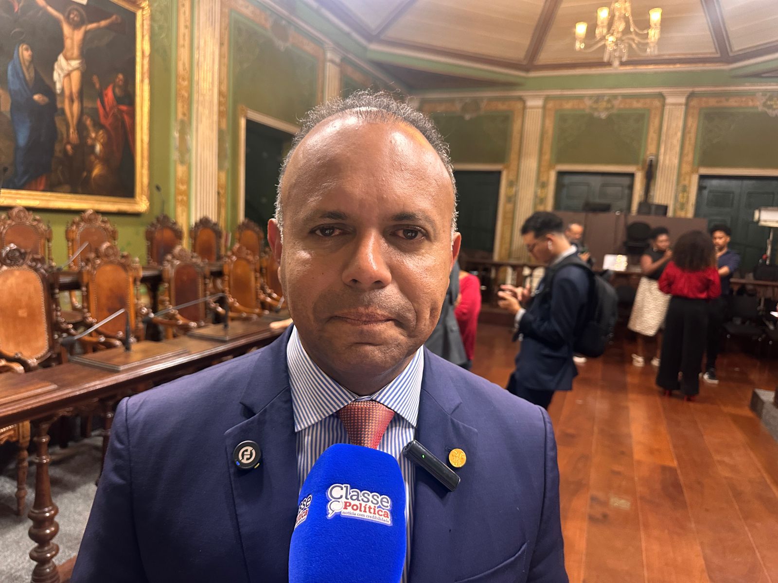 "Ficou definido no Colégio de Líderes que teremos reunião das comissões na quarta às 10h30 e, no mesmo dia, temos votação", diz Kiki Bispo