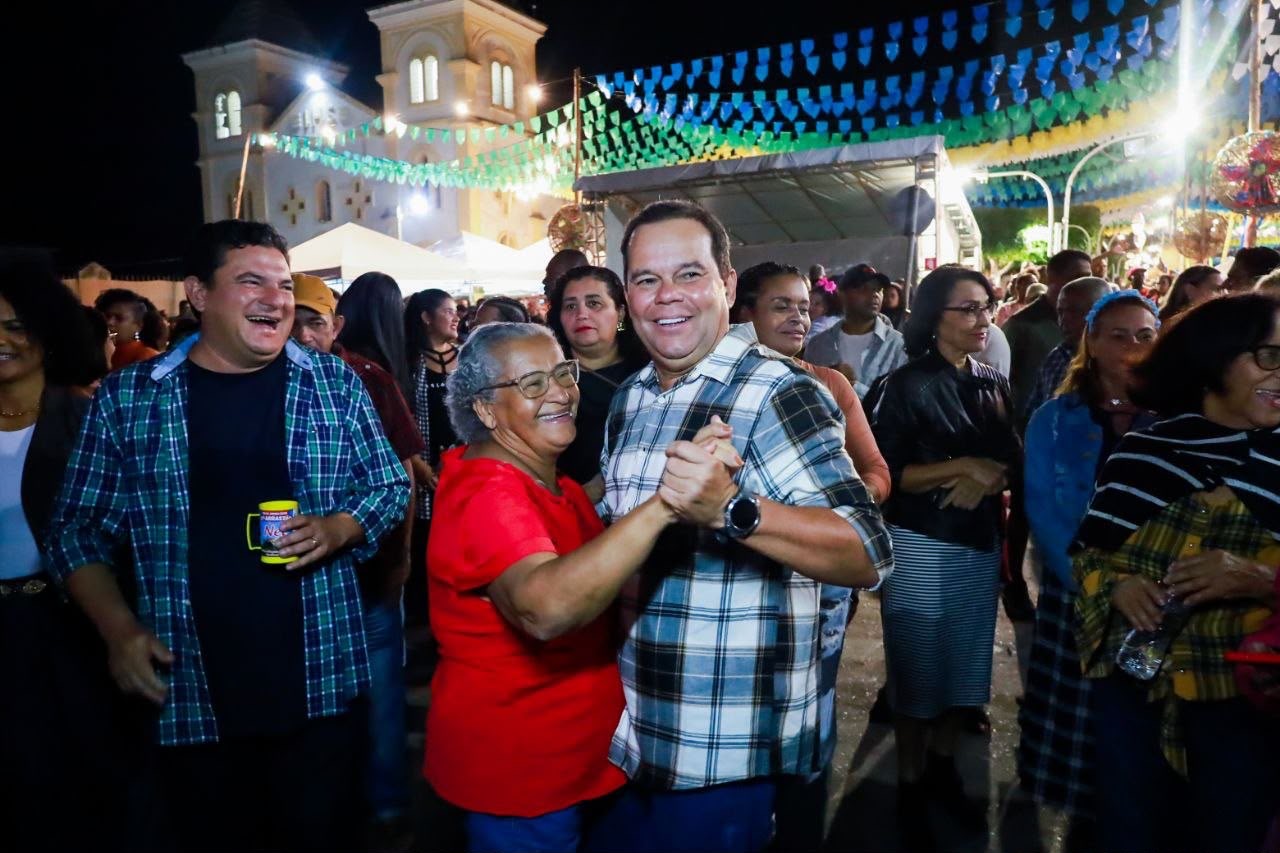 Geraldinho prestigia festejos juninos em Irará e Pedrão e destaca impacto no turismo e geração de renda