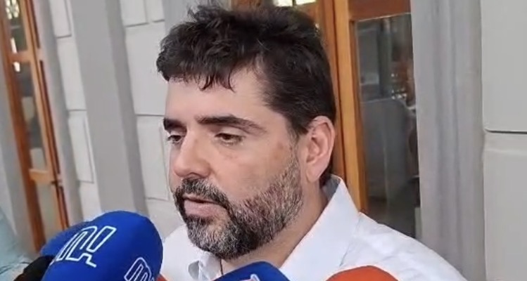 "Gostei demais do que vi e senti nas ruas", diz Adolpho Loyola sobre o cortejo do 2 de Julho
