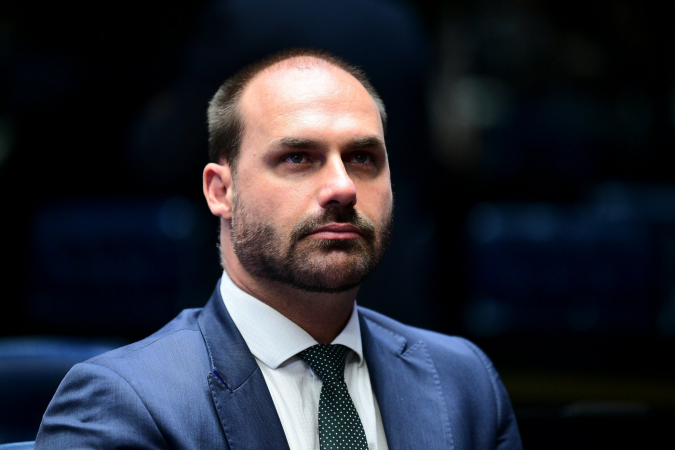 ‘História tosca’: Eduardo Bolsonaro nega ter recebido recursos ligados a Vorcaro