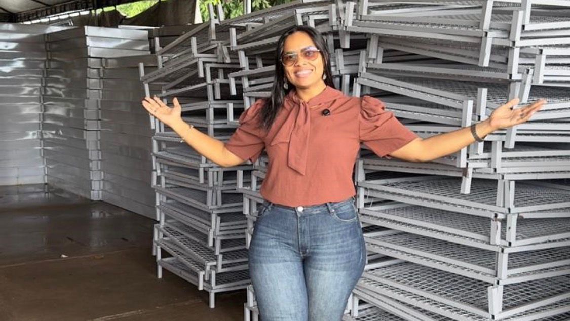 Ibirataia: Secretária de Agricultura Barracas são retiradas na CAR e irão fortalecer a economia e o comércio do município