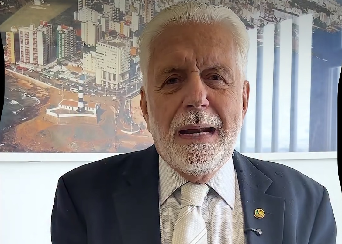 Jaques Wagner diz que é hora de virar “militante digital” pela democracia