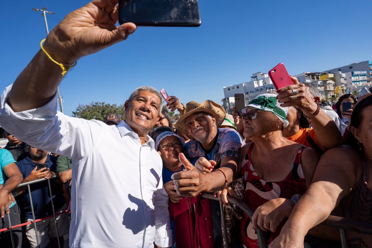 Jerônimo Rodrigues participa da tradicional Romaria do Bom Jesus da Lapa