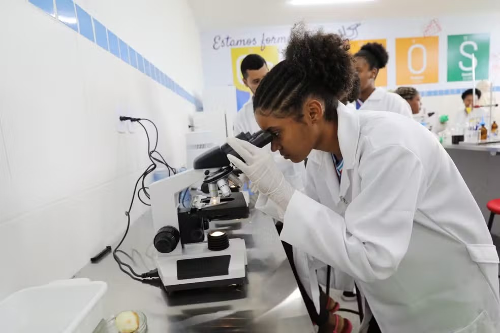 Jerônimo vai ampliar formação técnica para gerar mais emprego, renda e oportunidades na Bahia