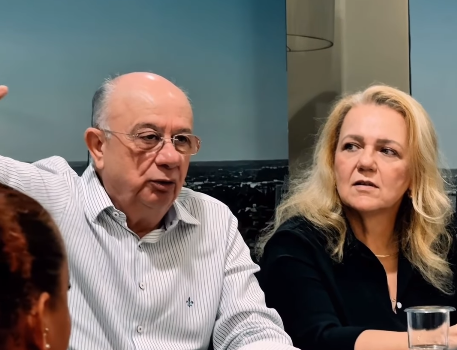 José Ronaldo anuncia reforma e modernização da Praça dos Sapateiros em Feira de Santana