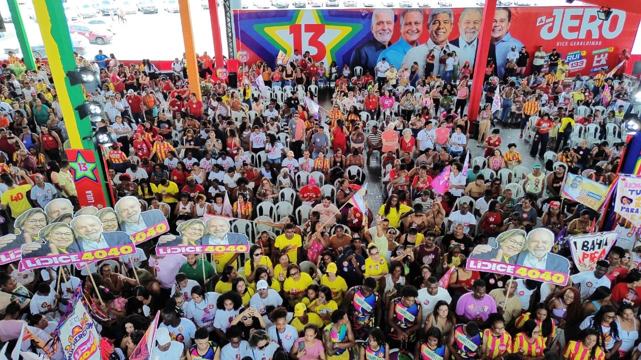 Lídice reúne 3 mil apoiadores em evento de campanha