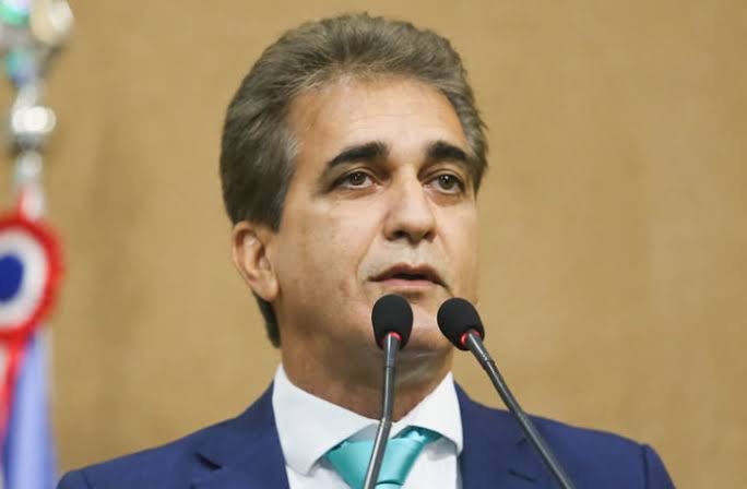 Na ALBA, Robinson Almeida apresenta moção de repúdio a Trump e critica ameaça à soberania brasileira