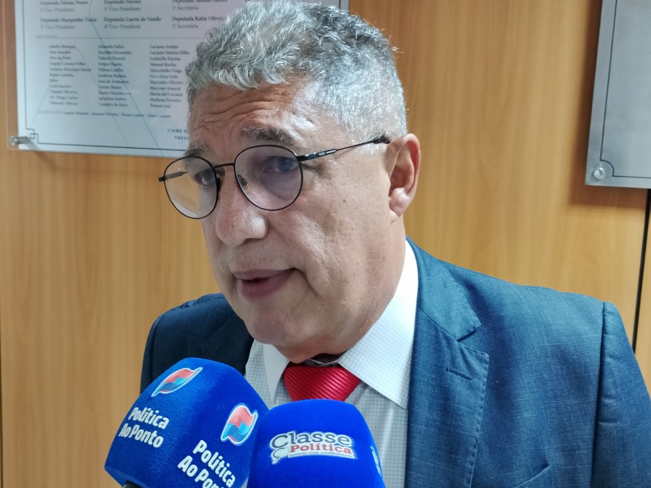 “Não está jogando contra”, afirma Rosemberg Pinto sobre base na ALBA