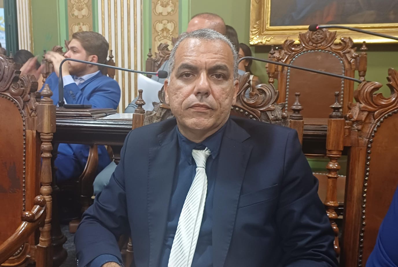 'Não seja hipócrita nem falso', dispara Cezar Leite contra Romeu Zema após fala sobre Bolsonaro