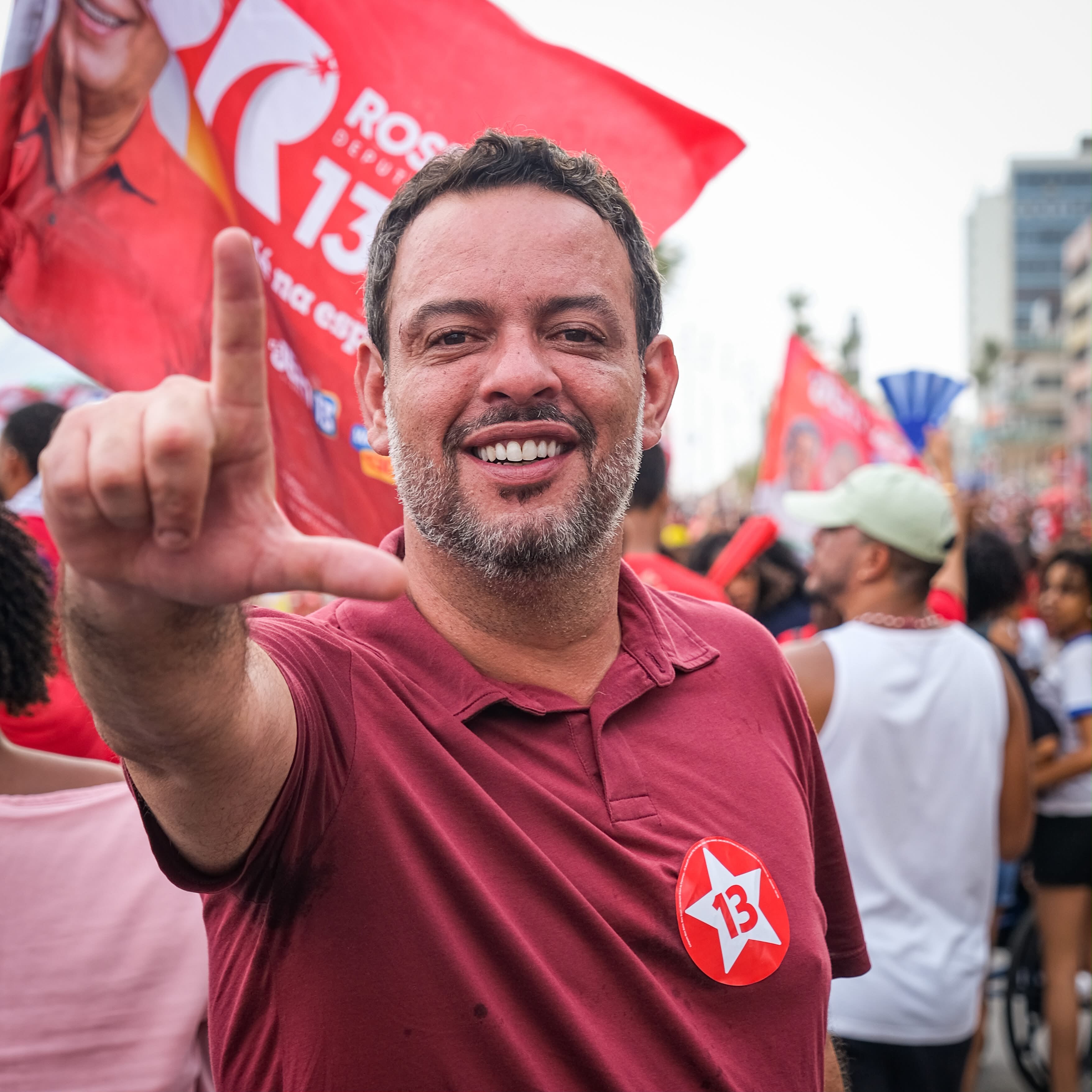 ”O povo está nas ruas defendendo a virada”, diz Lucas Reis durante ato pró-Lula em Salvador