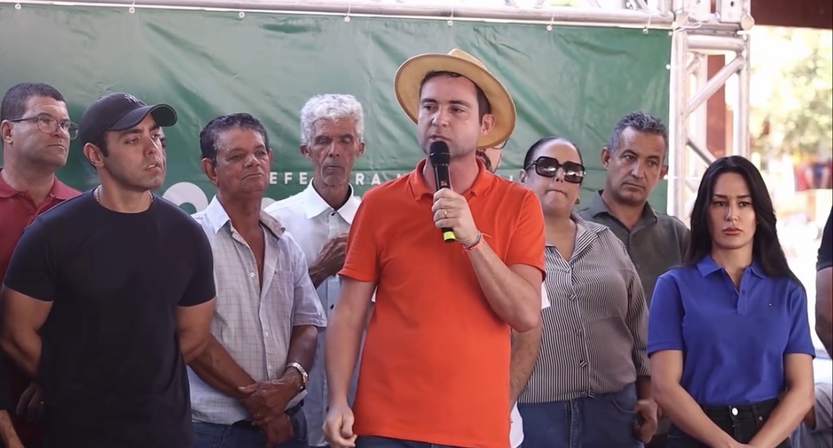 Prefeito Fabrício Abrantes diz que Lula foi "o melhor presidente da história" e destaca mais de R$ 100 milhões em investimentos em Brumado
