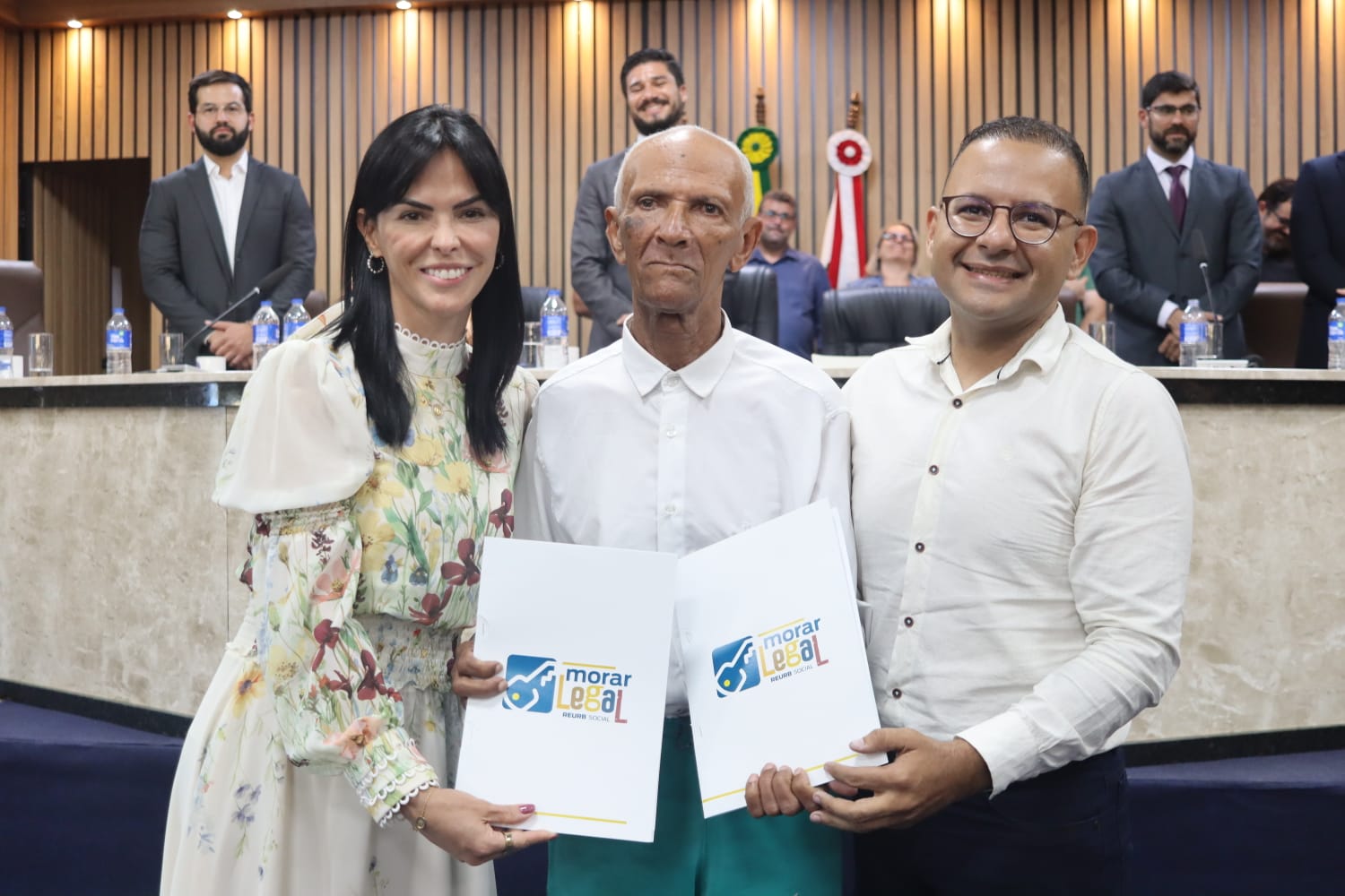 Prefeitura de Morro do Chapéu entrega 240 títulos de propriedade para famílias de baixa renda