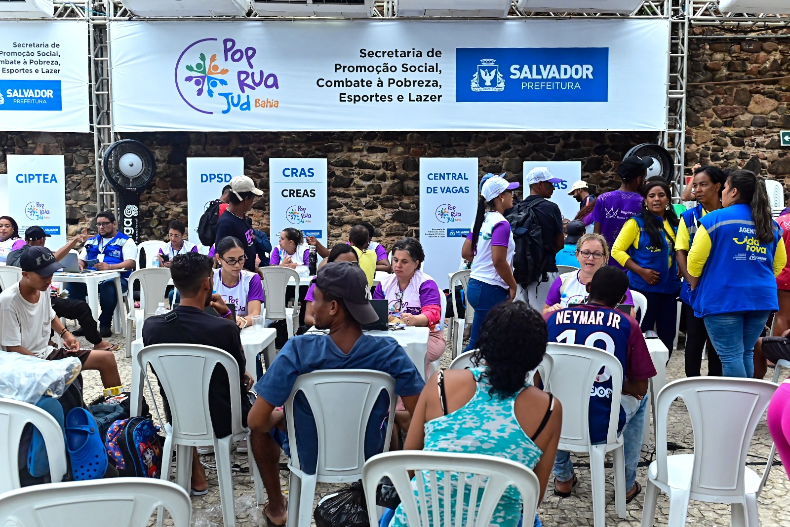 Prefeitura firma parceria com TJBA e TRT-5 para inclusão de pessoas em situação de rua