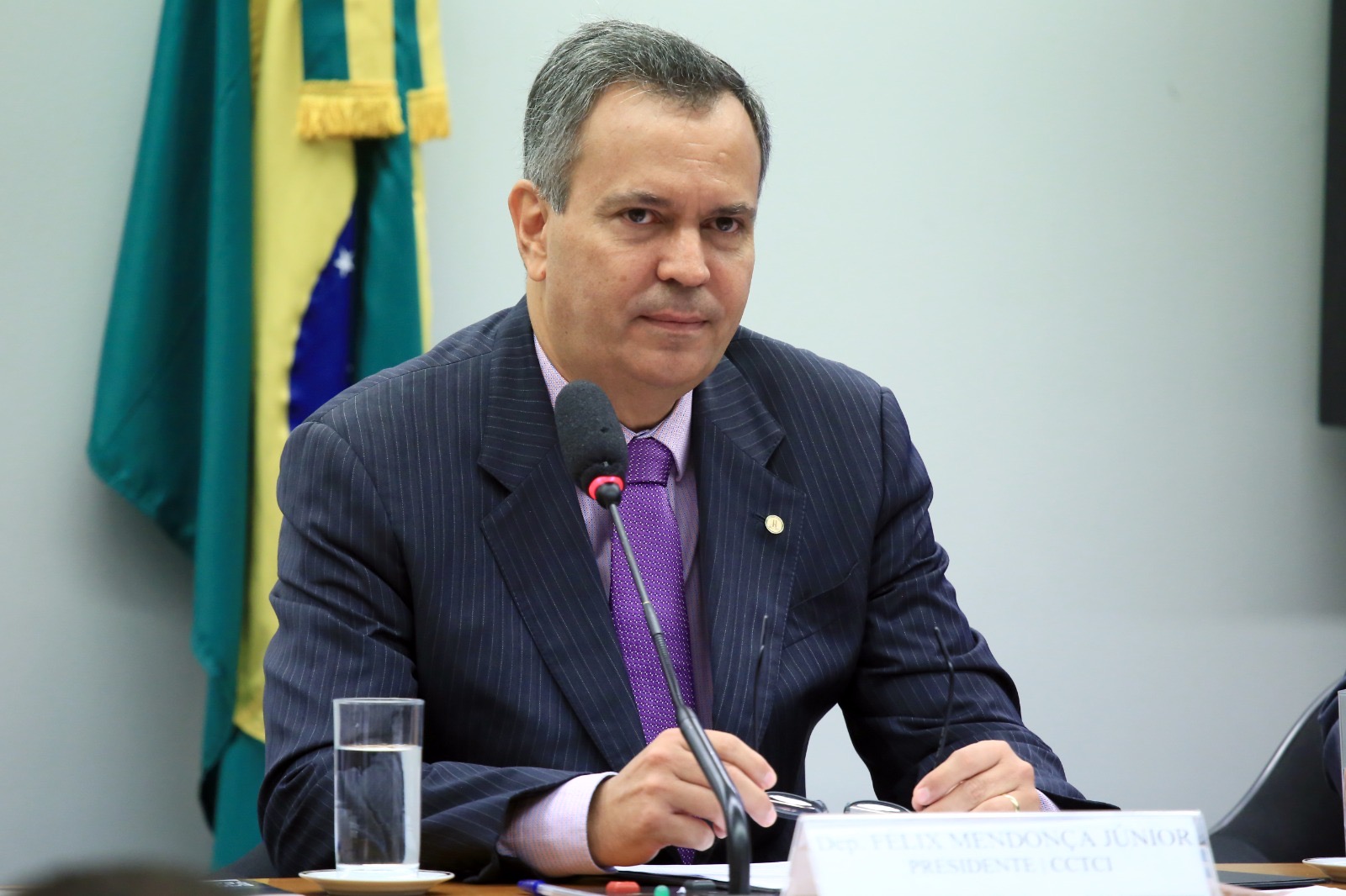 Projeto cria política de prevenção ao câncer de pele e amplia proteção a trabalhadores expostos ao sol