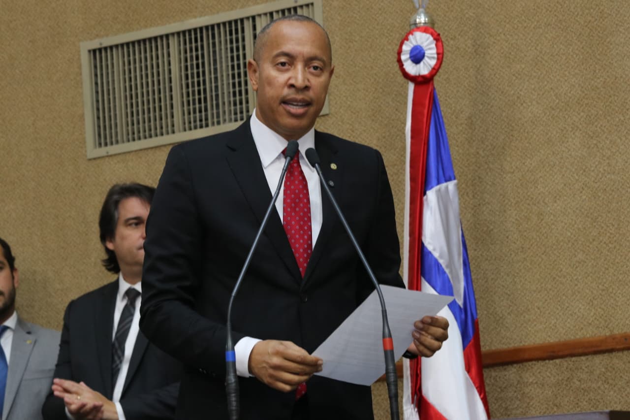 Proposta do deputado Jurailton Santos é acatada, e hospital materno-infantil de Salvador receberá nome de Alan Sanches