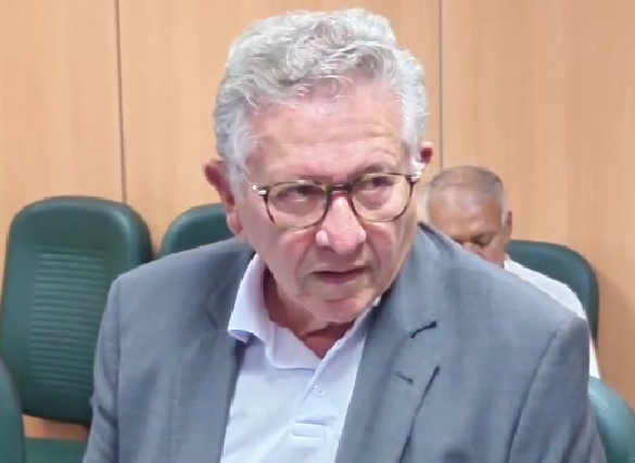 "Quem tem mais paga mais, quem tem menos paga menos", diz Caetano sobre mudança no IPTU