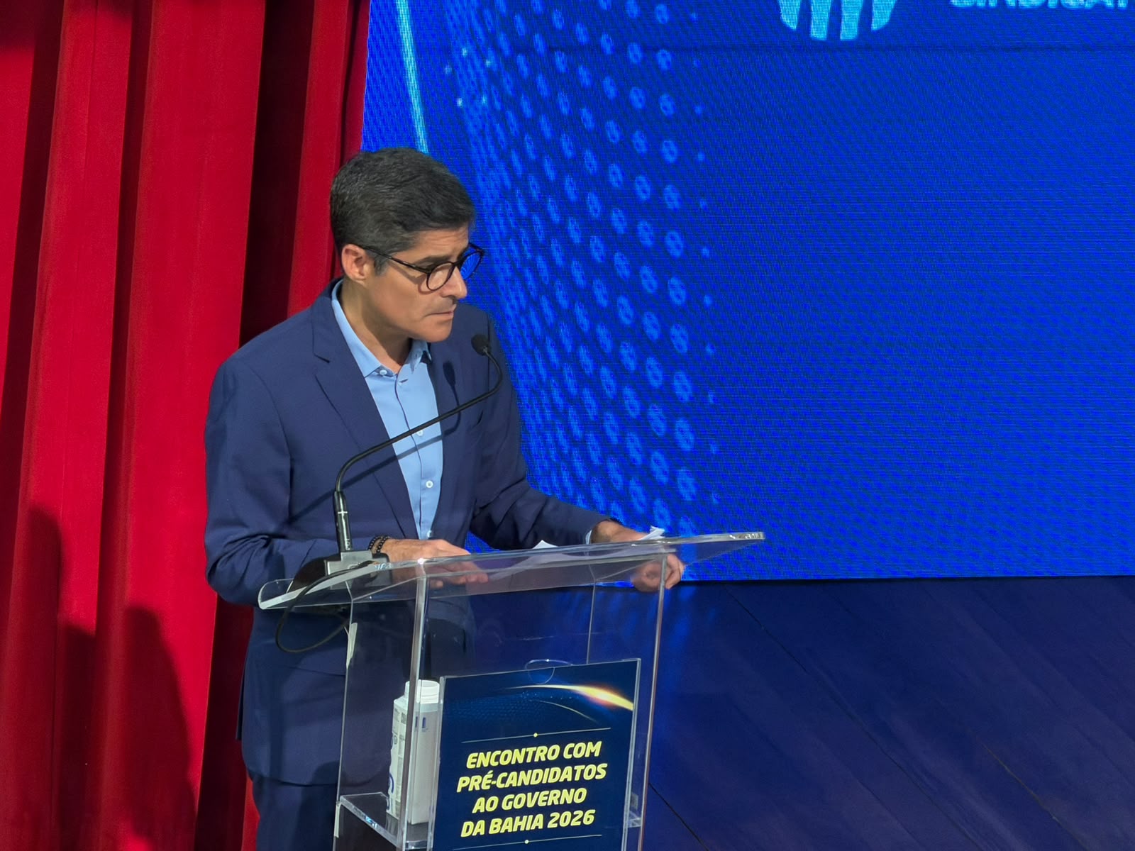 "Quem tem que justificar isso é o governador", afirma ACM Neto sobre manutenção de Eduardo Sodré na Sema