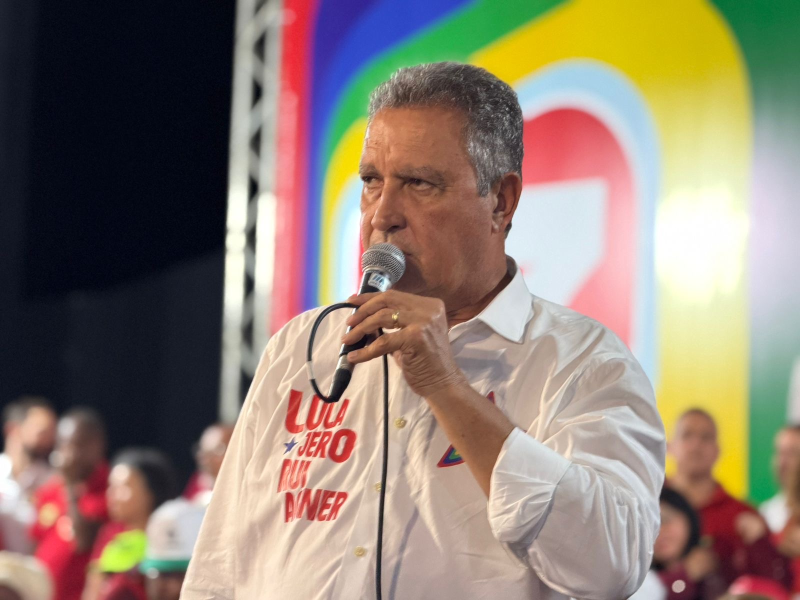 Rui Costa alerta PT para campanha “olho no olho”: “Não adianta ficar fazendo carreata com bandeira balançando”