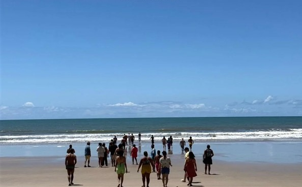 Valença promove jornada de acolhimento para pacientes do CAPS II na Praia do Guaibim