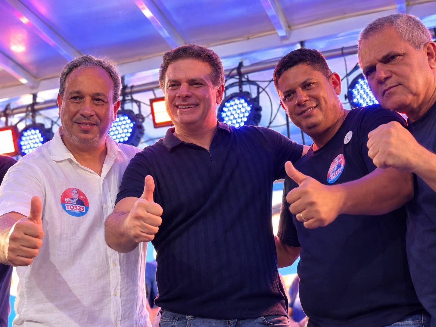 Vitor Azevedo inaugura comitê em Cruz das Almas ao lado do presidente da Câmara