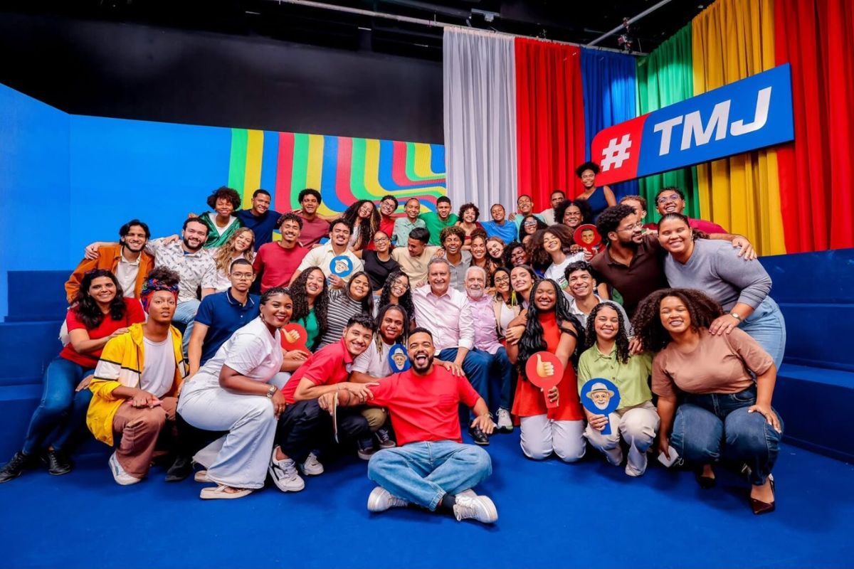 Wagner e Rui Costa participam de programa com jovens baianos e discutem futuro da juventude
